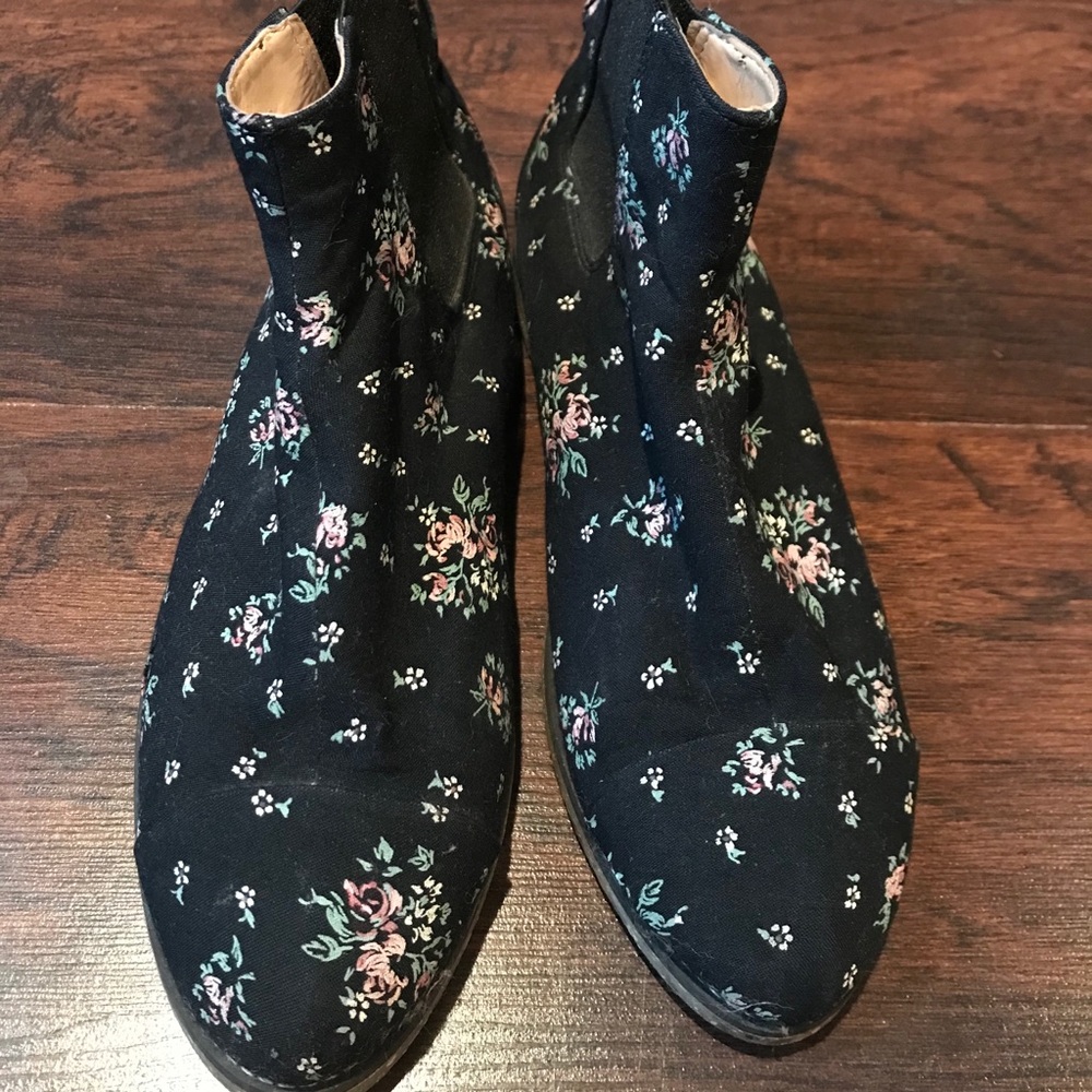 Floral Vegan Chelsea Boots